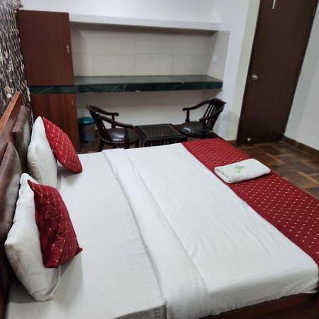 Hotel Aerotech Near Delhi Airport New Delhi Eksteriør bilde